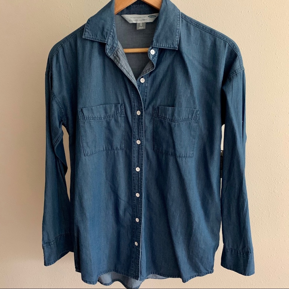 Old Navy Chambray button up shirt